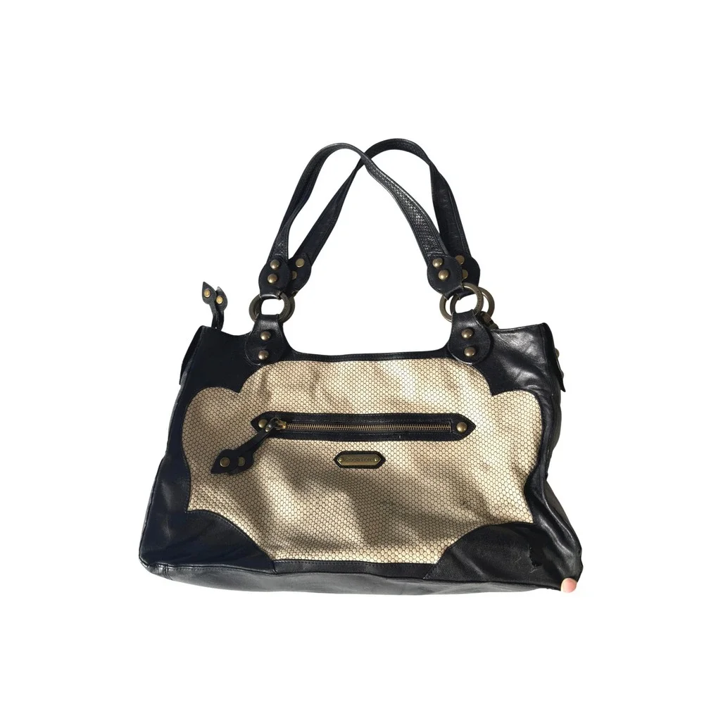 Vintage Y2K Isabella Fiore Black Leather Cream Honeycomb Shoulder Bag KC